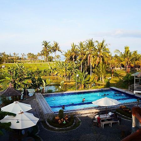 Barn N Bunk Hotel Gianyar  Ngoại thất bức ảnh