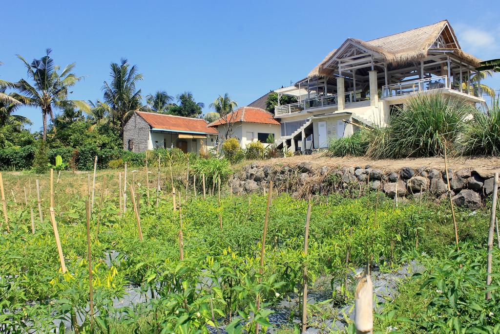 Barn N Bunk Hotel Gianyar  Ngoại thất bức ảnh