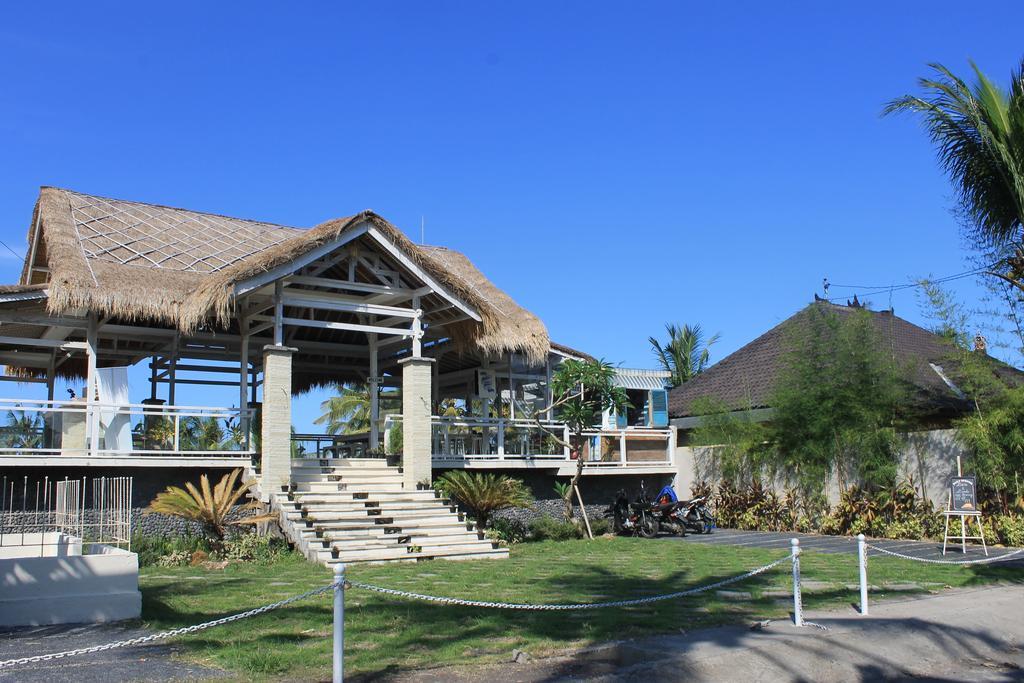 Barn N Bunk Hotel Gianyar  Ngoại thất bức ảnh