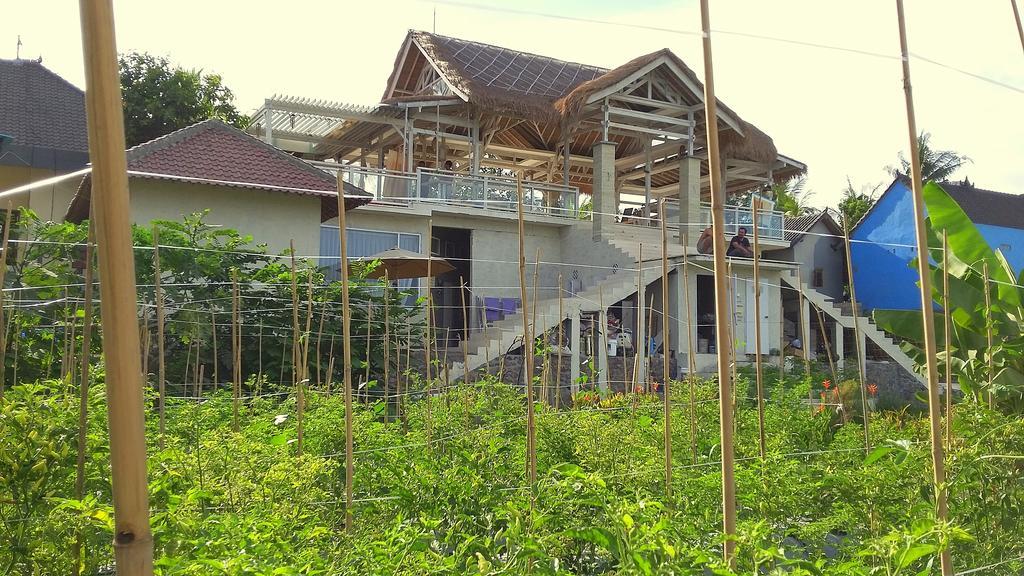 Barn N Bunk Hotel Gianyar  Ngoại thất bức ảnh