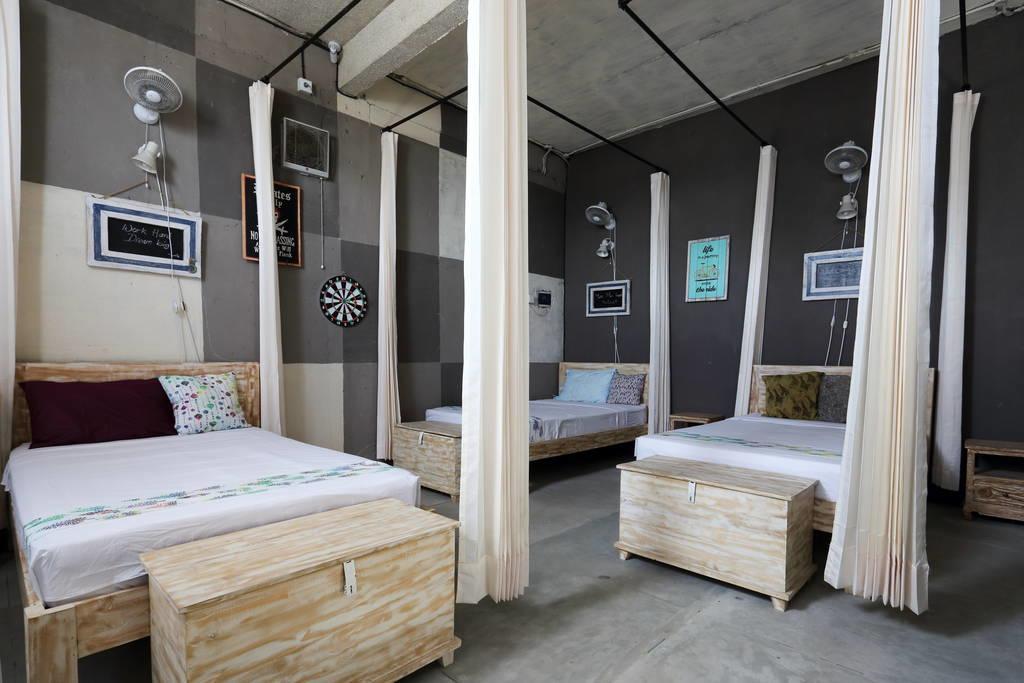 Barn N Bunk Hotel Gianyar  Ngoại thất bức ảnh