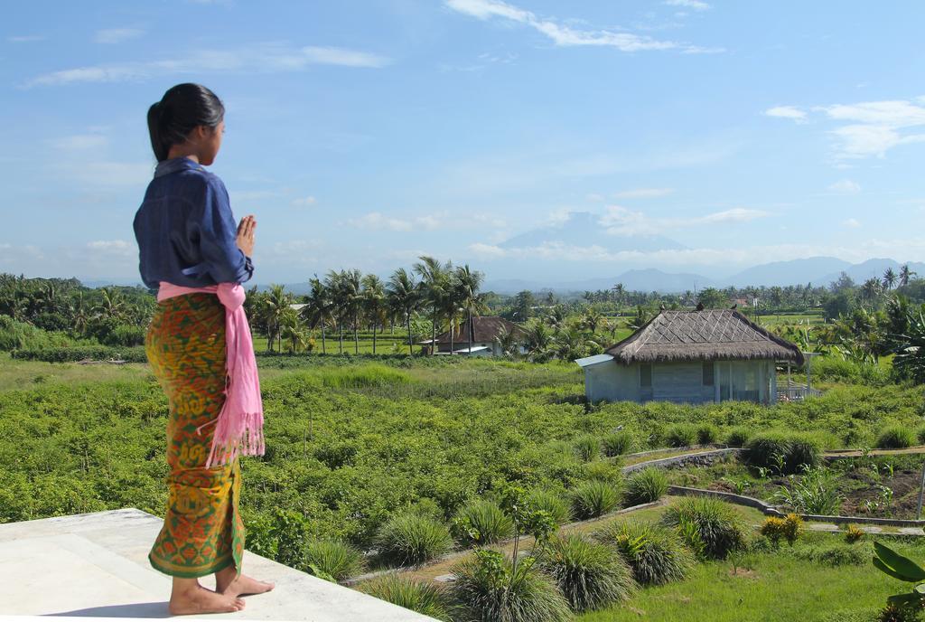 Barn N Bunk Hotel Gianyar  Ngoại thất bức ảnh