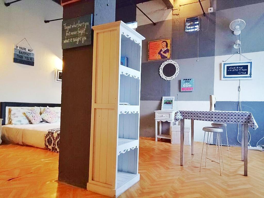 Barn N Bunk Hotel Gianyar  Ngoại thất bức ảnh